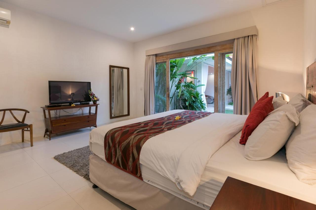 Villa Briana Seminyak By Villas R Us Екстер'єр фото