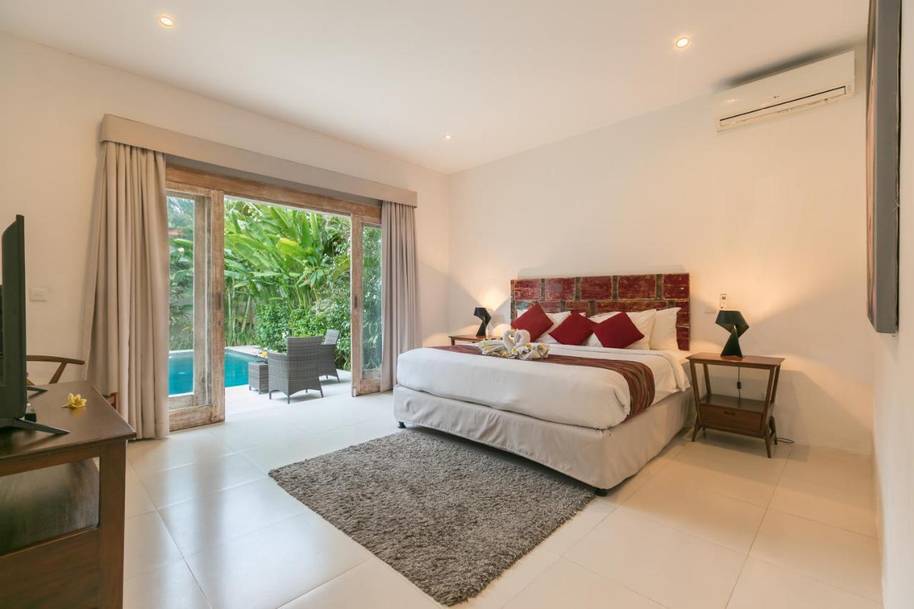 Villa Briana Seminyak By Villas R Us Екстер'єр фото