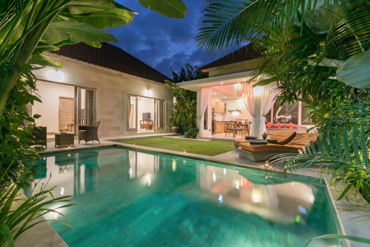 Villa Briana Seminyak By Villas R Us Екстер'єр фото