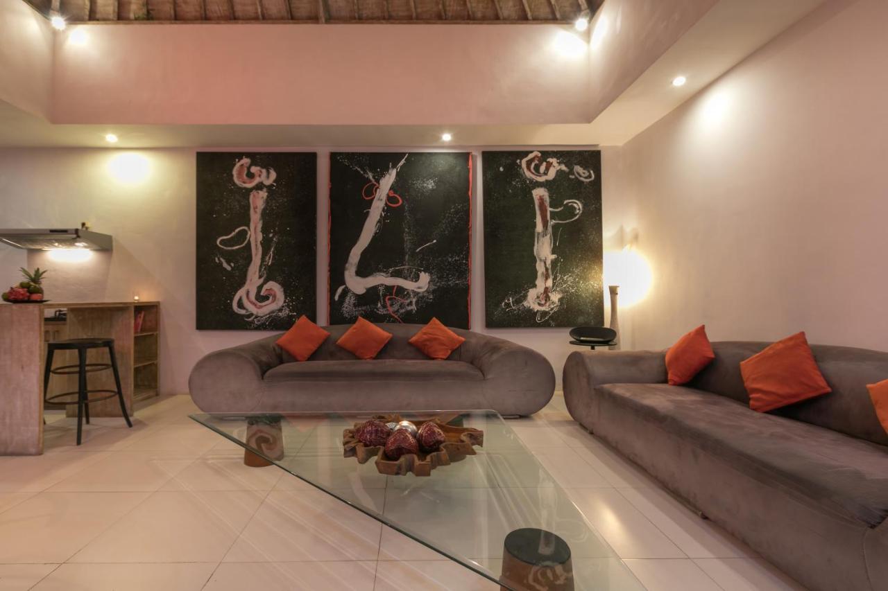 Villa Briana Seminyak By Villas R Us Екстер'єр фото