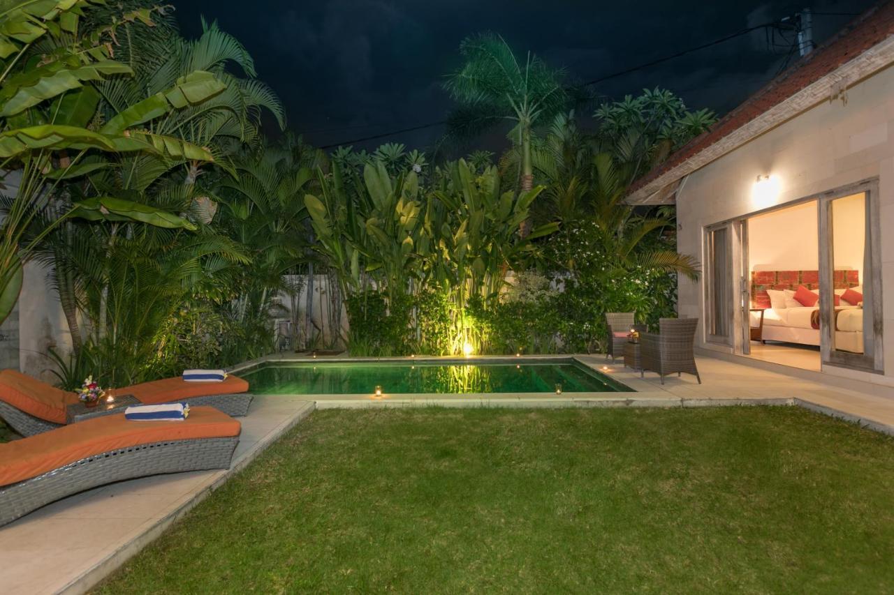 Villa Briana Seminyak By Villas R Us Екстер'єр фото