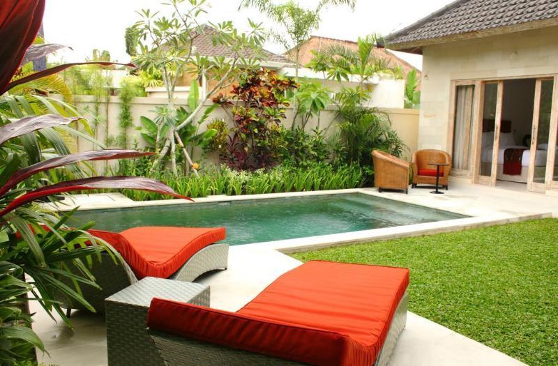 Villa Briana Seminyak By Villas R Us Екстер'єр фото