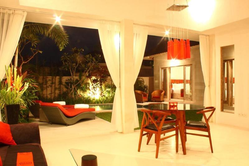 Villa Briana Seminyak By Villas R Us Екстер'єр фото